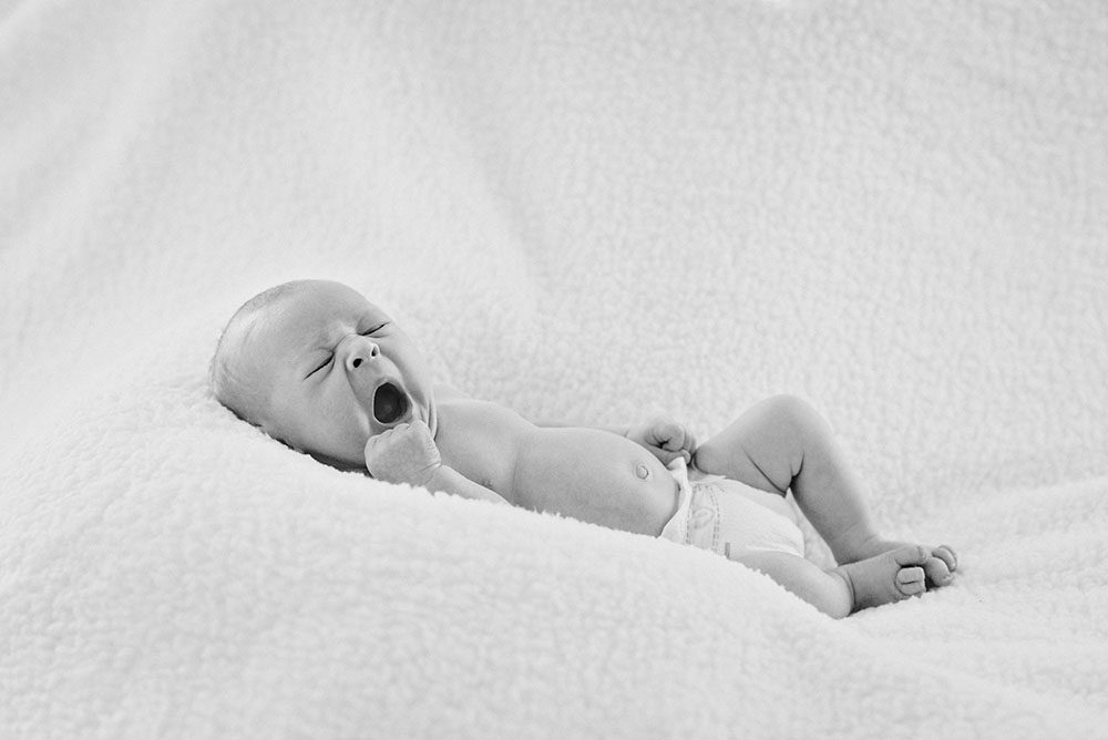 Lifestyle Newborn Portraits in Wrigleyville